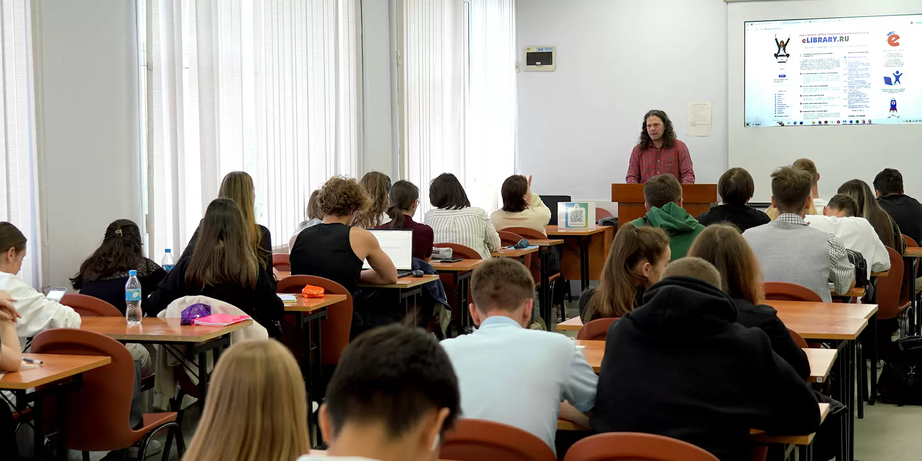 Наука в цифре: студенты ВВГУ освоили актуальные методы научной работы