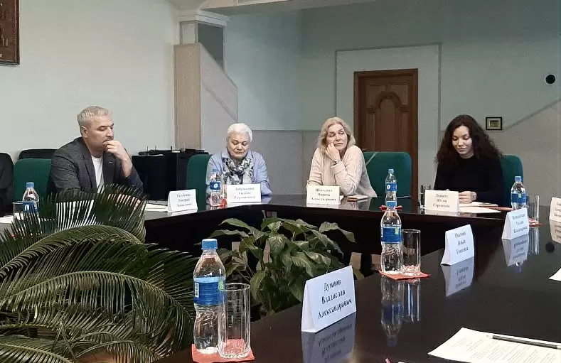 В ВВГУ прошёл круглый стол на тему развития современного архитектурного образования
