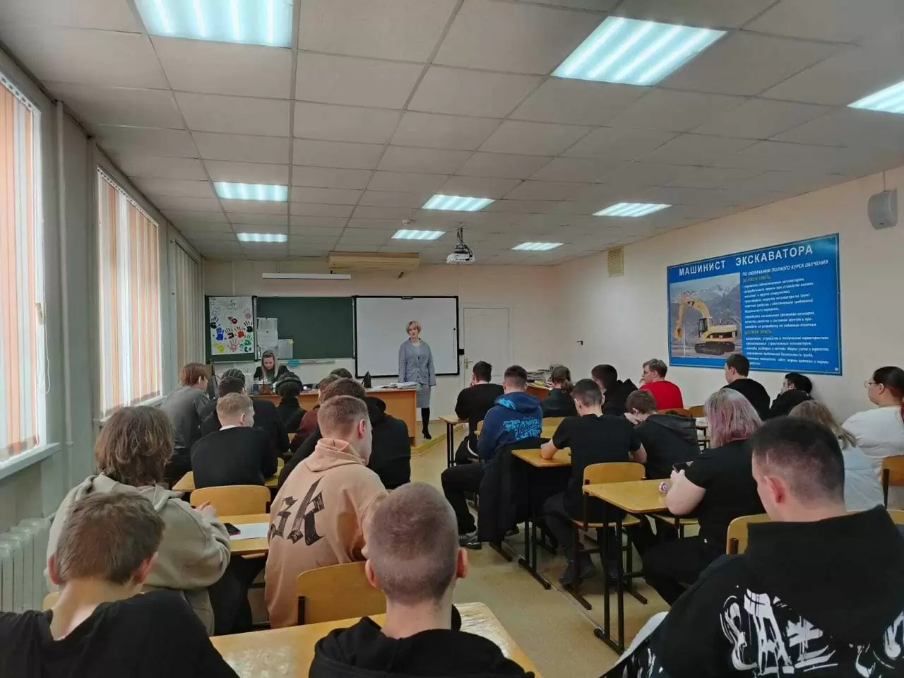 Профориентационная работа в школах и техникумах