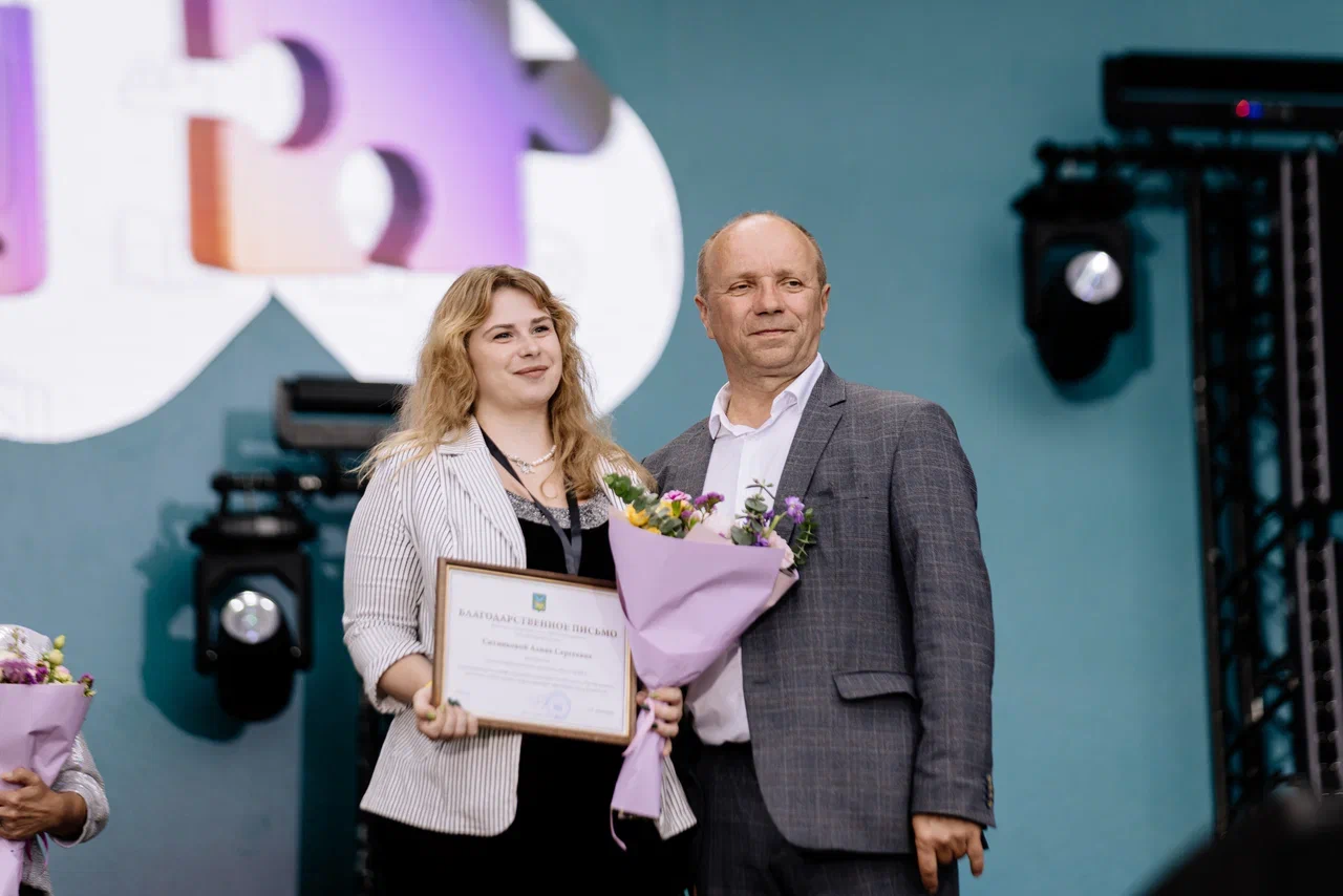 Преподавателей и студентов колледжей ВВГУ наградили за достижения и вклад в развитие СПО